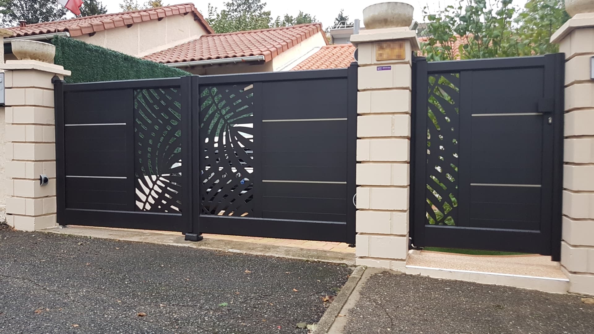Portail aluminium Neuville