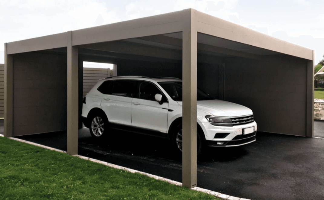 Carport aluminium avec claustra installé par THERA Fermetures